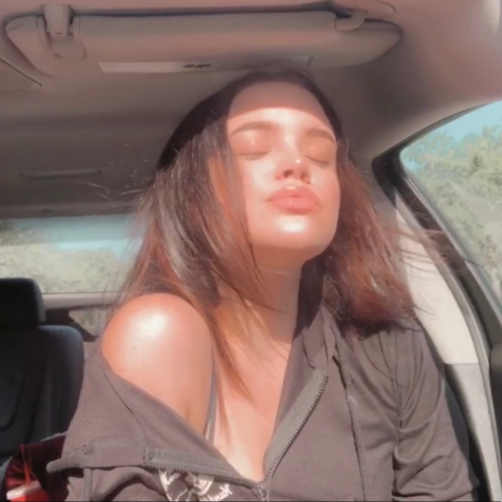 Meet your Posher, Kenzie